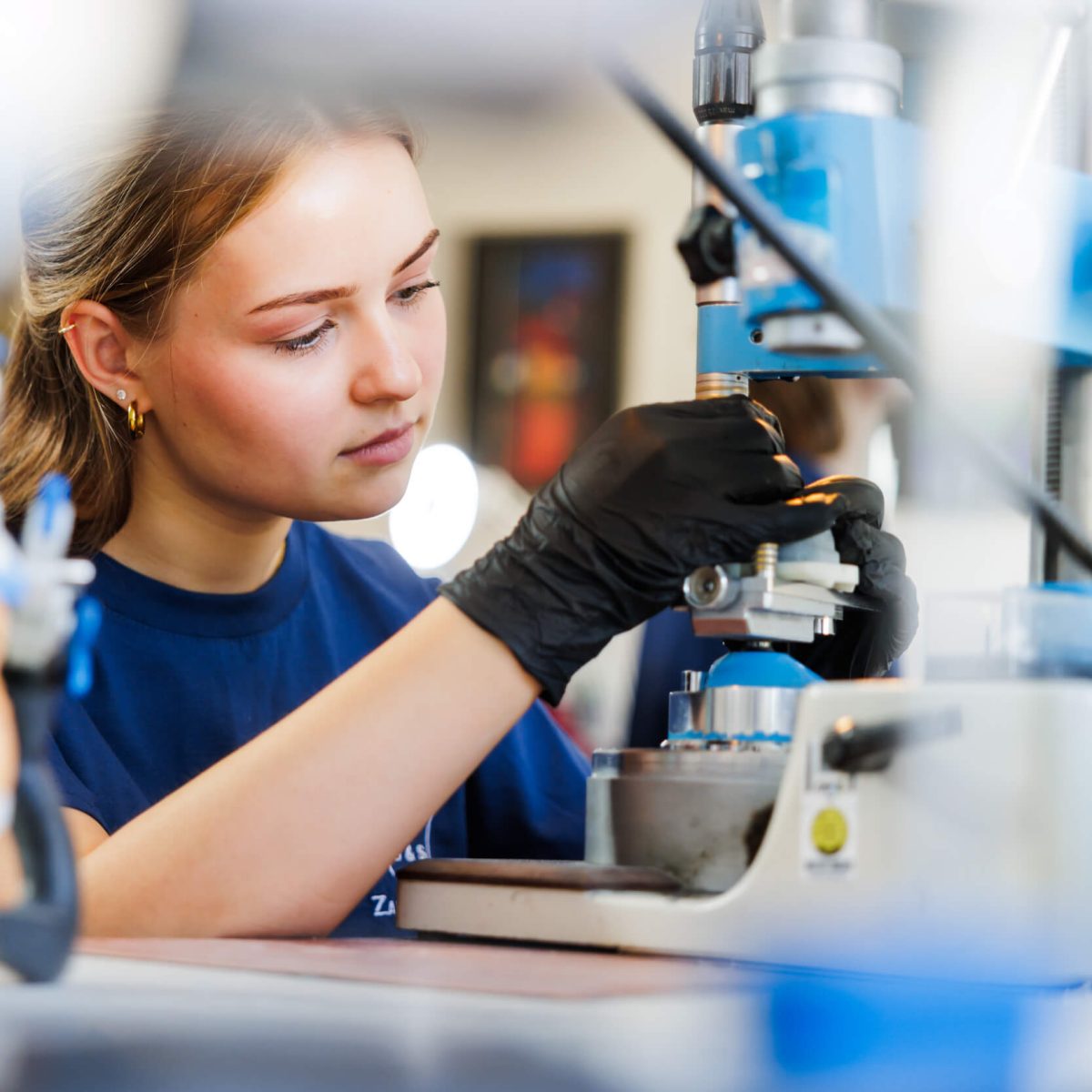 Dentallabor Jobs in Halle (Saale): Karriere in der Zahntechnik bei Grundmann & Schwerin Zahntechnik